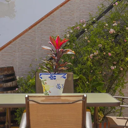 Cubo's Noches De Luna House