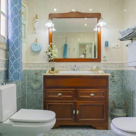 Holiday home Cubo's Noches De Luna House Casabermeja